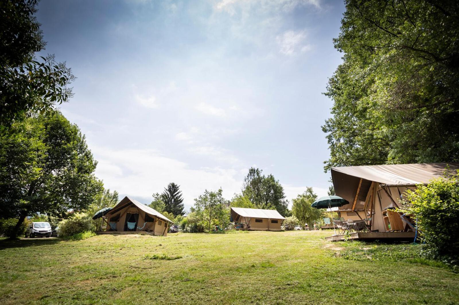 Huttopia Lac D'Aiguebelette Saint-Alban-de-Montbel Exteriör bild