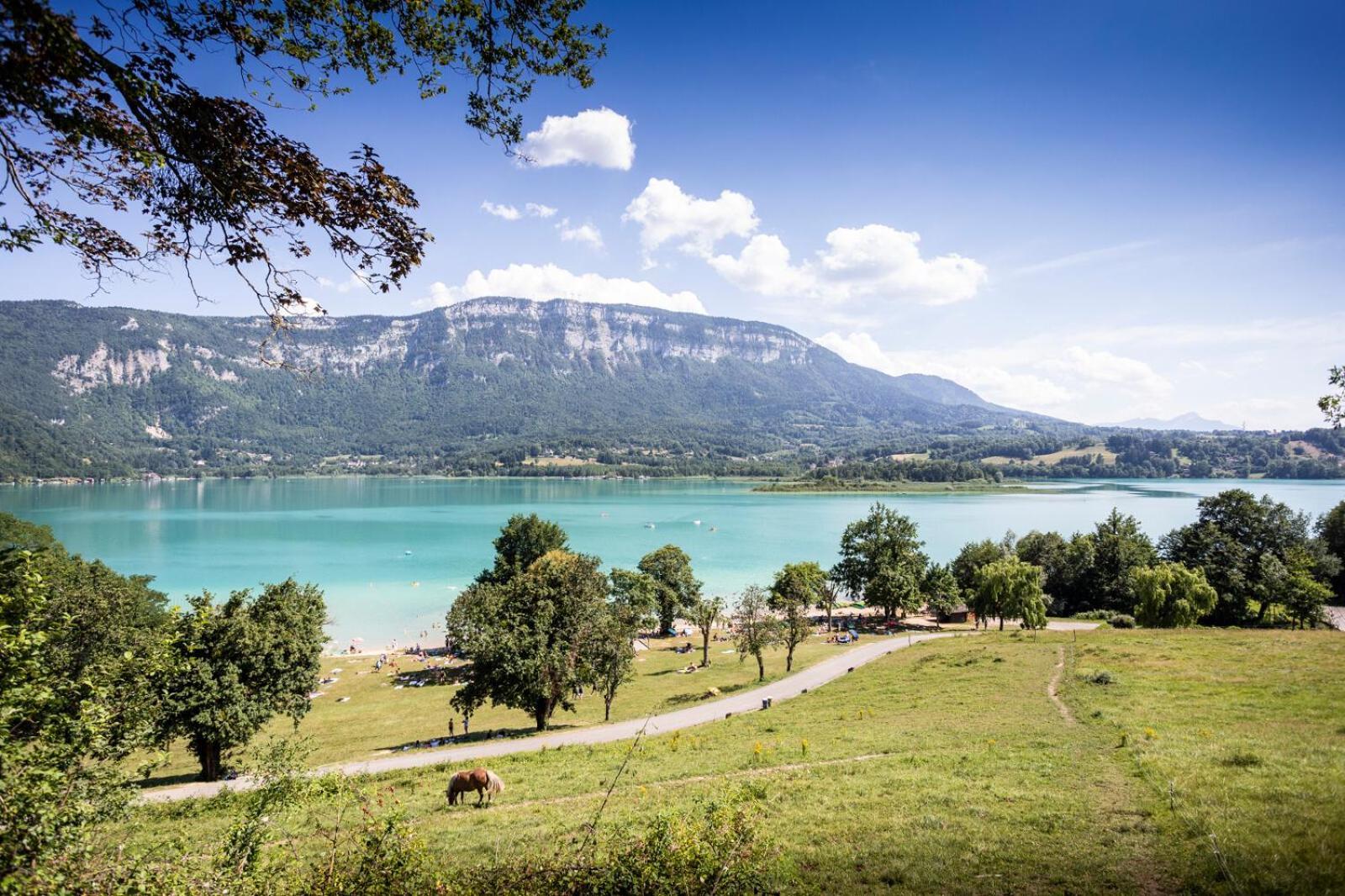 Huttopia Lac D'Aiguebelette Saint-Alban-de-Montbel Exteriör bild